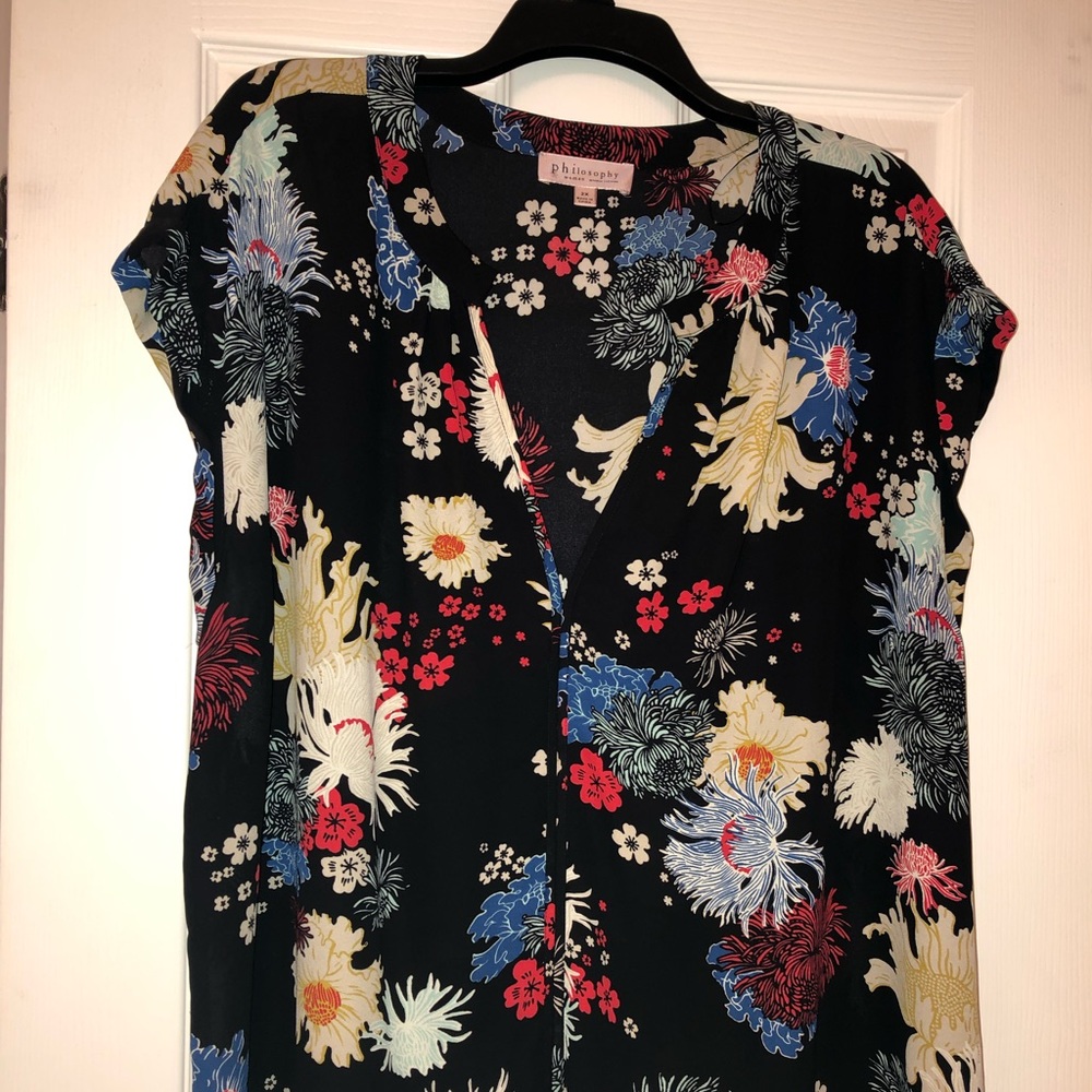 Philosophy 2X short sleeve blouse